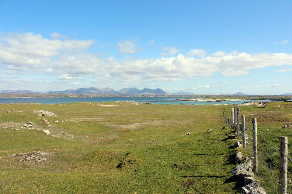 Dolphin Beach House Hotel Clifden Exterior photo